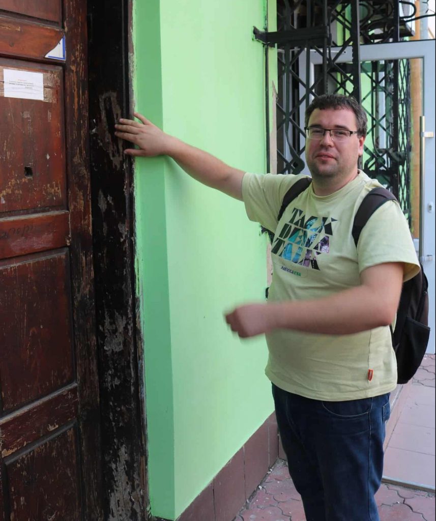Sasha Nazar, exploring the Jewish history of Lviv.